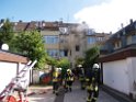 Brand Wohnung mit Menschenrettung Koeln Vingst Ostheimerstr  P027